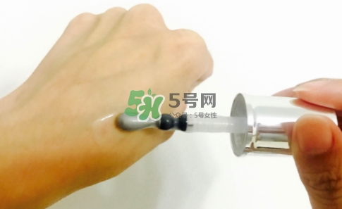 蘭蔻小灰瓶怎么用？蘭蔻小灰瓶眼部精華使用方法