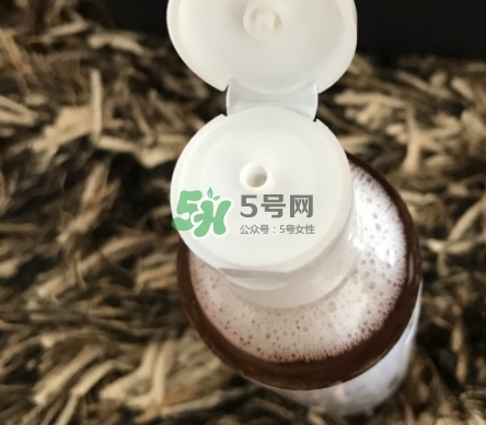 科顏氏金盞花水和黛珂紫蘇水哪個好？金盞花和紫蘇水對比
