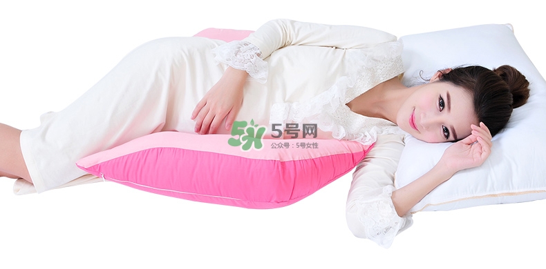 孕婦左側(cè)臥怎么睡舒服？孕婦左側(cè)臥位