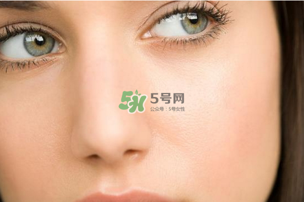 眼霜會(huì)導(dǎo)致脂肪粒嗎？怎么選擇適合自己的眼霜？