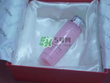 蘭蔻粉水和神仙水哪個好？粉水和神仙水可以一起用嗎？