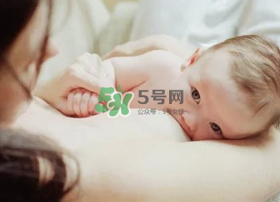母乳喂養(yǎng)預防乳腺癌嗎？不喂母乳會的乳腺癌嗎？