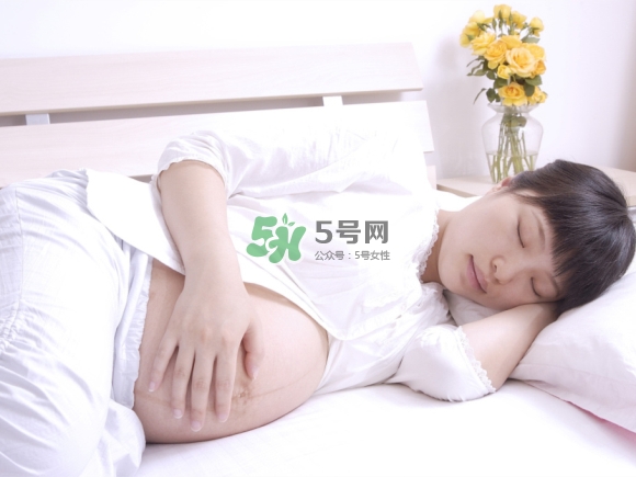 孕婦左側(cè)臥怎么睡舒服？孕婦左側(cè)臥位