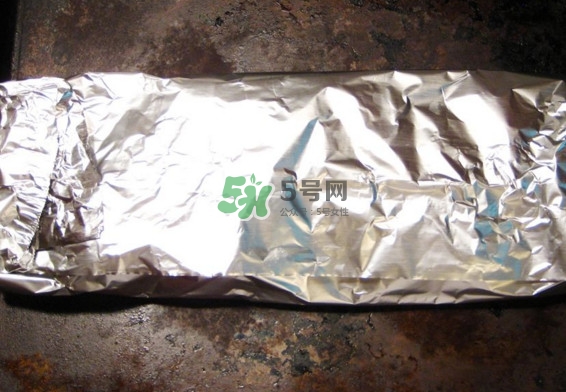 錫紙有毒嗎？錫紙是鋁箔紙嗎？