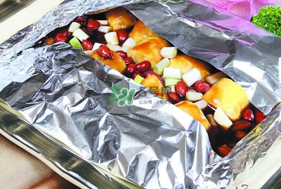 錫箔紙用哪一面？錫箔紙有正反面嗎