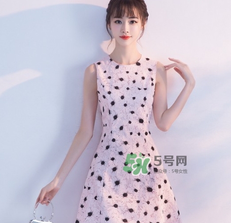 十月份去三亞穿什么衣服？10月份去三亞穿衣搭配