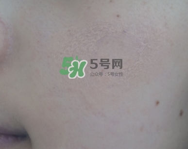 cpb光潤粉凝膏粉底膏怎么樣？cpb光潤粉底膏粉凝膏好用嗎