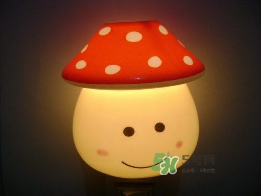 帶嬰兒自駕游準(zhǔn)備什么？帶寶寶自駕游注意事項
