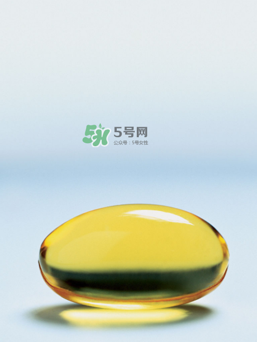 魚(yú)肝油是魚(yú)的肝做成的嗎？魚(yú)肝油是魚(yú)油嗎？