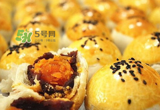 蛋黃酥為什么會爆開？蛋黃酥爆餡是什么原因？