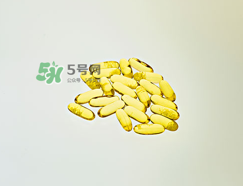 魚肝油可以空腹吃嗎？空腹可以吃魚肝油嗎？