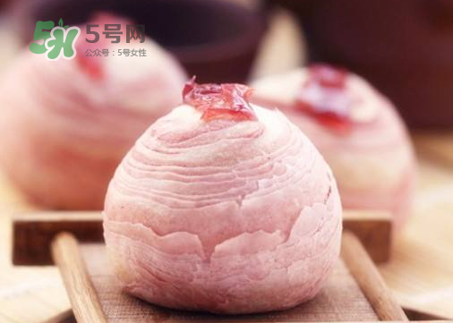 蛋黃酥為什么會(huì)開裂？蛋黃酥開裂原因
