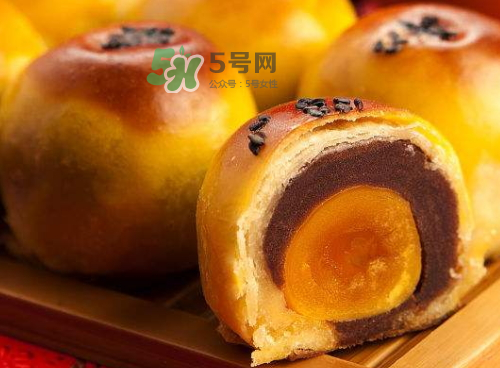 蛋黃酥烤多長時間最好？蛋黃酥烤多久？