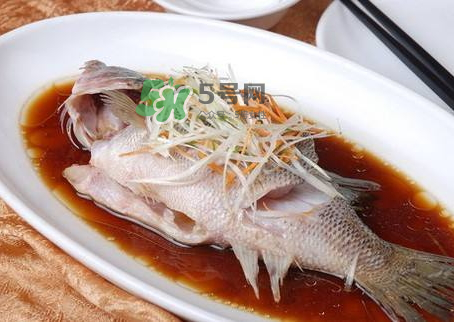黑魚可以清蒸嗎？黑魚蒸多久？
