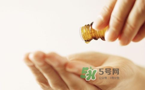 使用潤滑劑會降低性欲嗎？用口水做潤滑劑好嗎？
