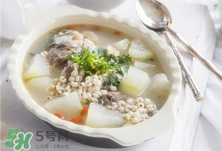 產婦鯽魚湯什么時候喝？產婦鯽魚湯放調料嗎？