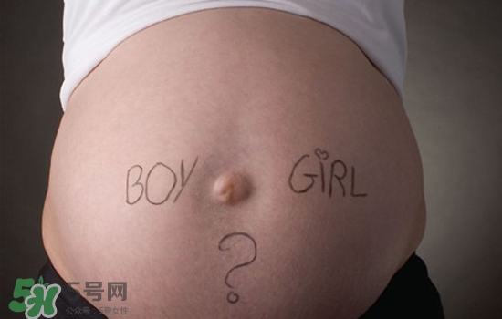 妊娠紋在左邊生男或女？怎么從妊娠紋看男女？