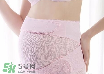 妊娠紋什么時(shí)候變白？妊娠紋產(chǎn)品什么時(shí)候用？