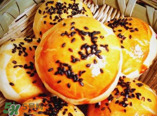 蛋黃酥用什么面粉？蛋黃酥能用低筋面粉嗎？
