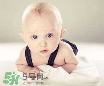 剪臍帶是寶寶疼還是媽媽疼？剪臍帶孕婦會(huì)痛嗎？