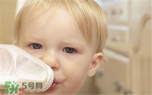 寶寶經(jīng)常換奶粉好嗎？經(jīng)常換奶粉對寶寶有什么影響？