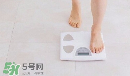 妊娠紋什么時(shí)候變白？妊娠紋產(chǎn)品什么時(shí)候用？