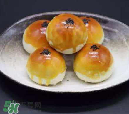 吃蛋黃酥會胖嗎？減肥可以吃蛋黃酥？