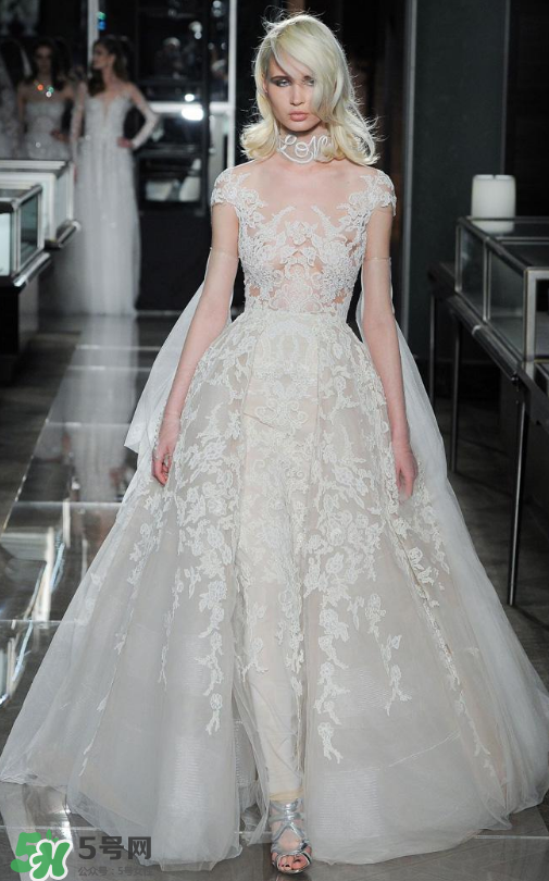 reem acra婚紗多少錢？reem acra婚紗價(jià)格