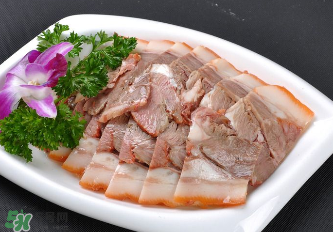 豬頭肉怎么挑選？豬頭肉怎么處理？