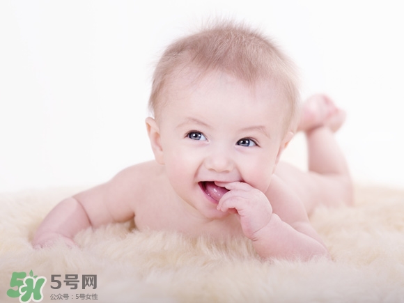 兒童安全座椅要坐到幾歲？?jī)和踩芜m合多大的孩子？