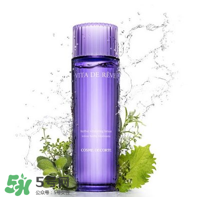 美白水可以去痘印嗎？人們對(duì)化妝水有哪些誤區(qū)？
