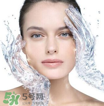 化妝水你選對了嗎？8款熱門明星化妝水測評