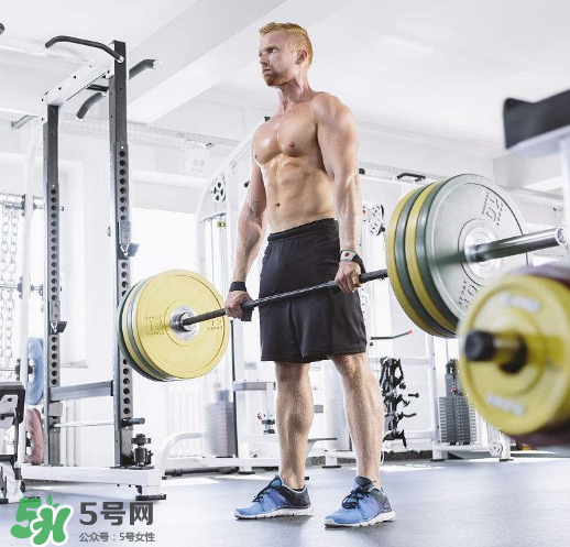 硬拉鍛煉哪些肌肉？硬拉有什么好處？