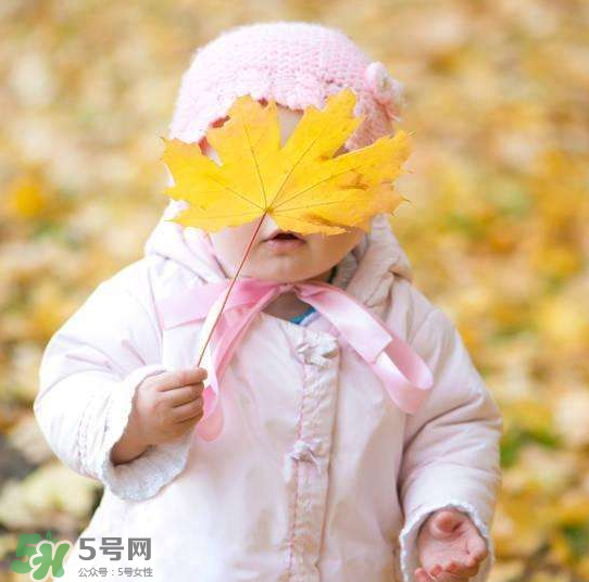 秋季寶寶怎么穿衣服？秋季寶寶穿什么？
