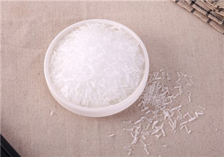 味精和雞精哪個(gè)更健康？味精和雞精哪個(gè)對(duì)身體危害大？
