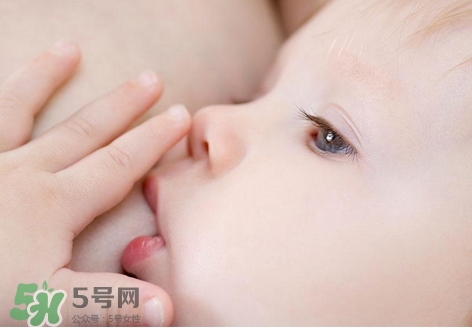 母乳能做什么？母乳可以放冰箱保鮮多久？