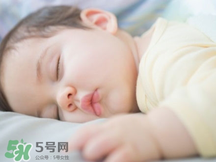寶寶張嘴睡覺怎么回事？寶寶張嘴睡覺怎么糾正？
