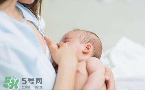 母乳到什么時候就沒營養(yǎng)了？母乳什么時候斷最好？