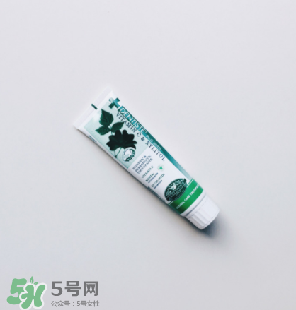 Dentiste牙膏怎么樣？Dentiste牙膏使用感受