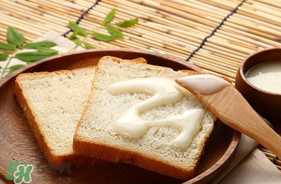 椴樹(shù)蜜是蜂蜜嗎？椴樹(shù)蜜怎么吃