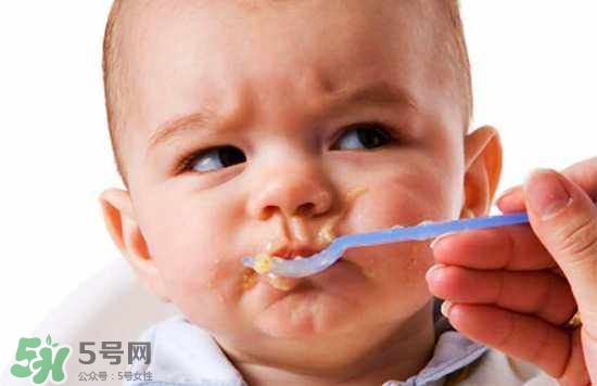 寶寶不吃輔食怎么辦？5個小妙招讓寶寶乖乖吃輔食