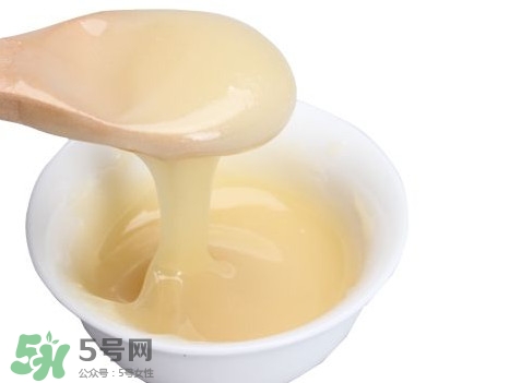 椴樹蜜和百花蜜哪個好？椴樹蜜和百花蜜的區(qū)別