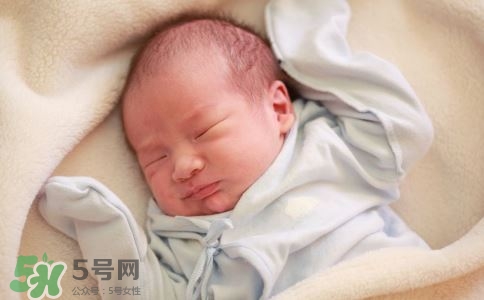 寶寶定型枕有用嗎什么時(shí)候用？