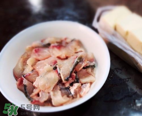 鯉魚(yú)能切片嗎？鯉魚(yú)怎么切片？