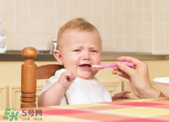 寶寶發(fā)燒抽搐正常嗎？寶寶發(fā)燒抽搐怎么辦？