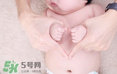生孩子臍帶怎么剪？臍帶晚剪有什么影響？