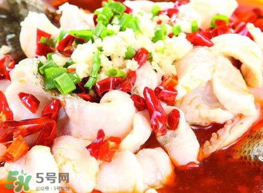 鱸魚可以做酸菜魚嗎？鱸魚可以做水煮魚嗎？