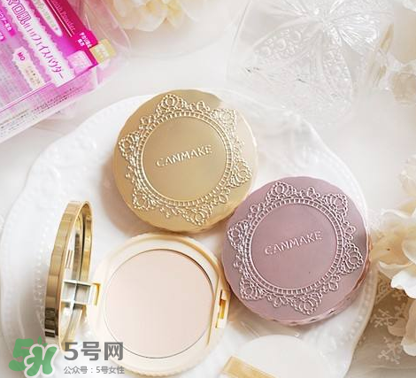 散粉粉餅定妝噴霧有什么區(qū)別？定妝產(chǎn)品推薦