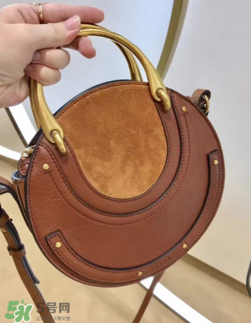 chloe pixie多少錢？蔻依17秋冬新款圓形包包專柜價(jià)格