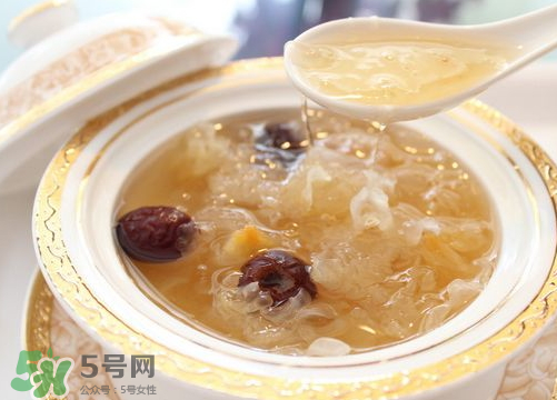 魚(yú)膠和燕窩的功效哪個(gè)好？魚(yú)膠和燕窩的區(qū)別